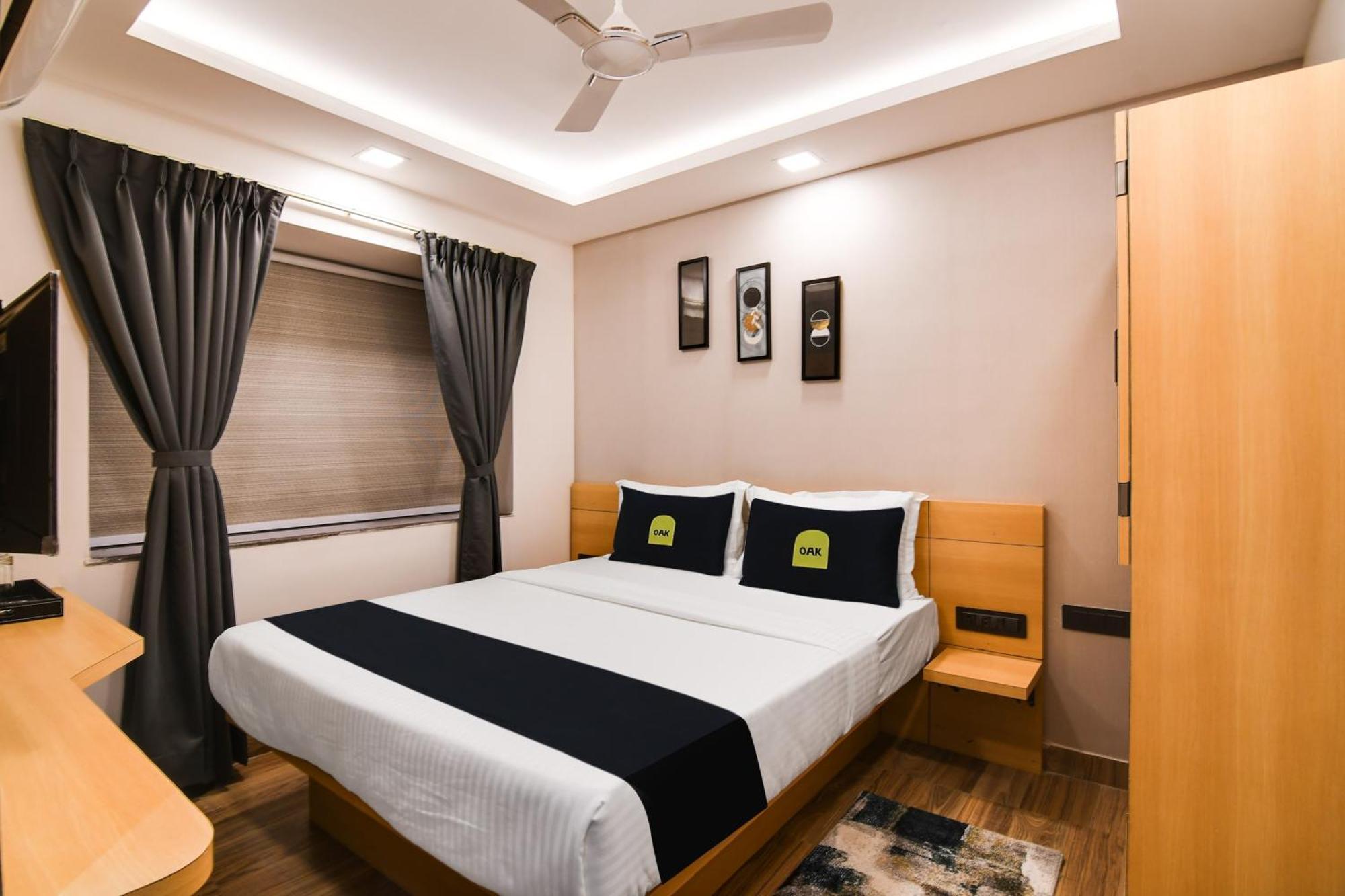 Super Townhouse Oak Sayhallo Ecstasy Bhubaneswar Exterior foto