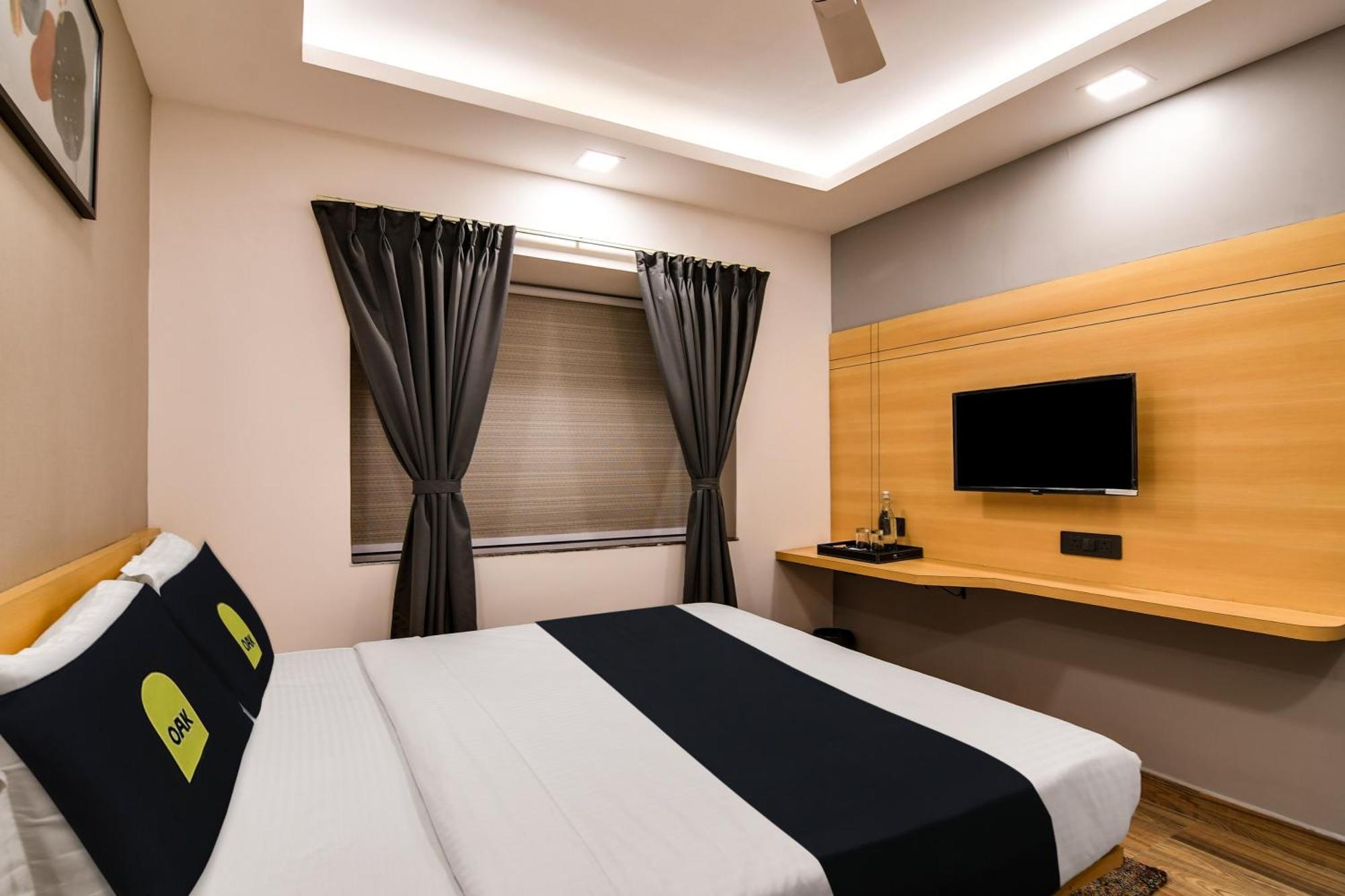 Super Townhouse Oak Sayhallo Ecstasy Bhubaneswar Exterior foto