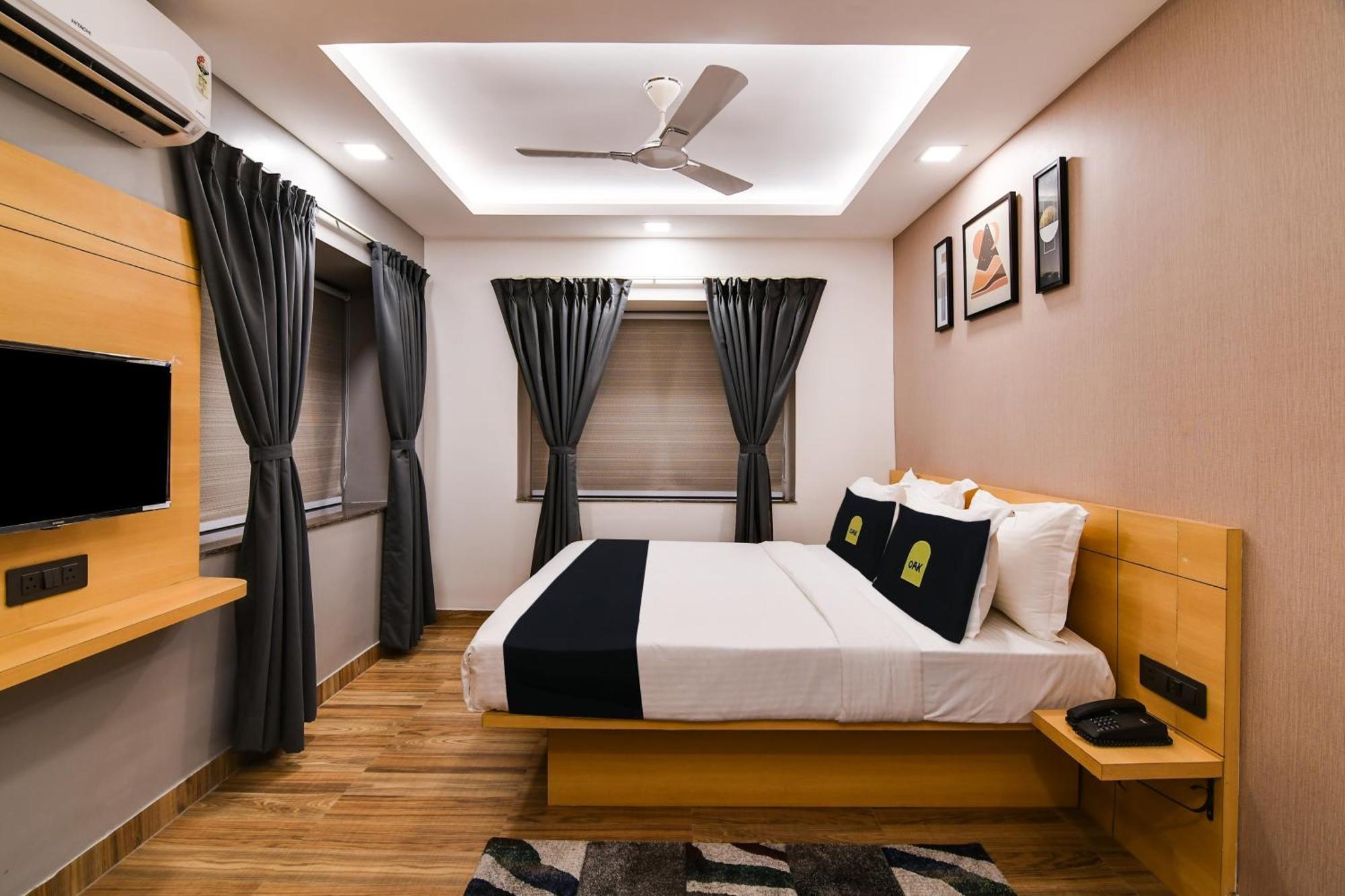 Super Townhouse Oak Sayhallo Ecstasy Bhubaneswar Exterior foto